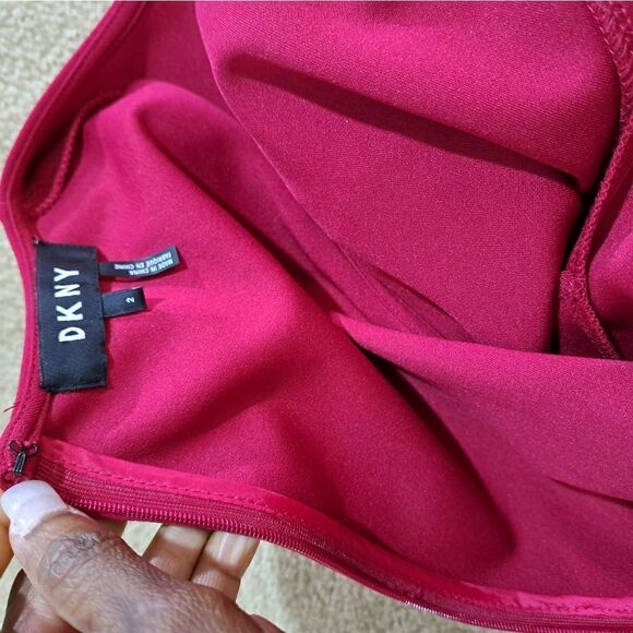 DKNY   - Picture 14 of 16